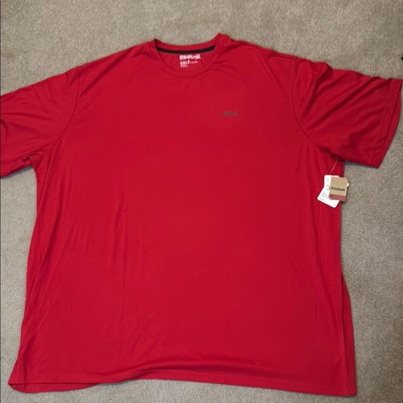Reebok Red Short Sleeve Tee Casual Comfort - Picture 1 of 4